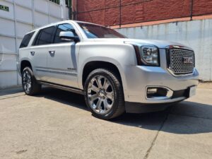 GMC Yukon Denali 2016