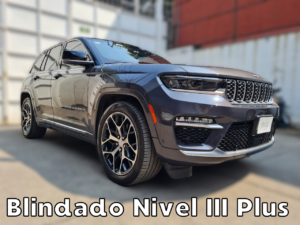 Jeep Grand Cherokee Summit 4x4